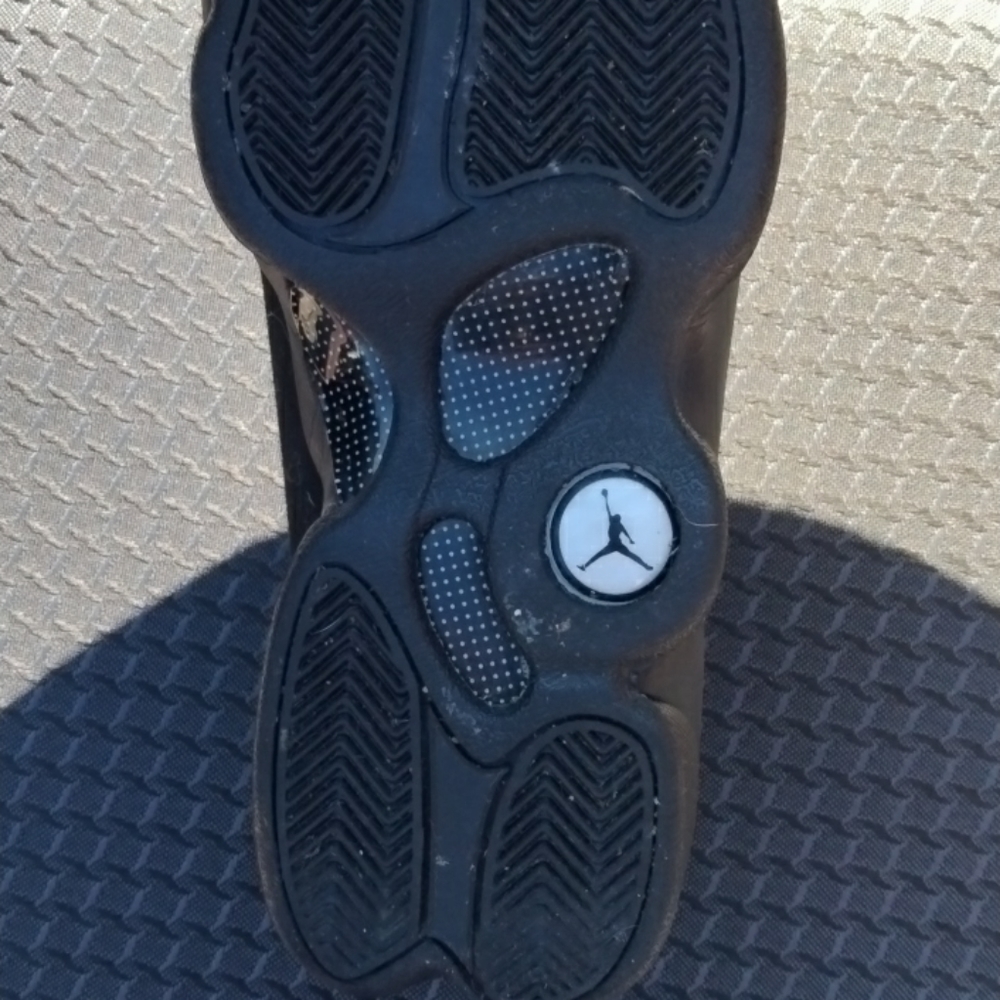 Jordans - Picture 4 of 4